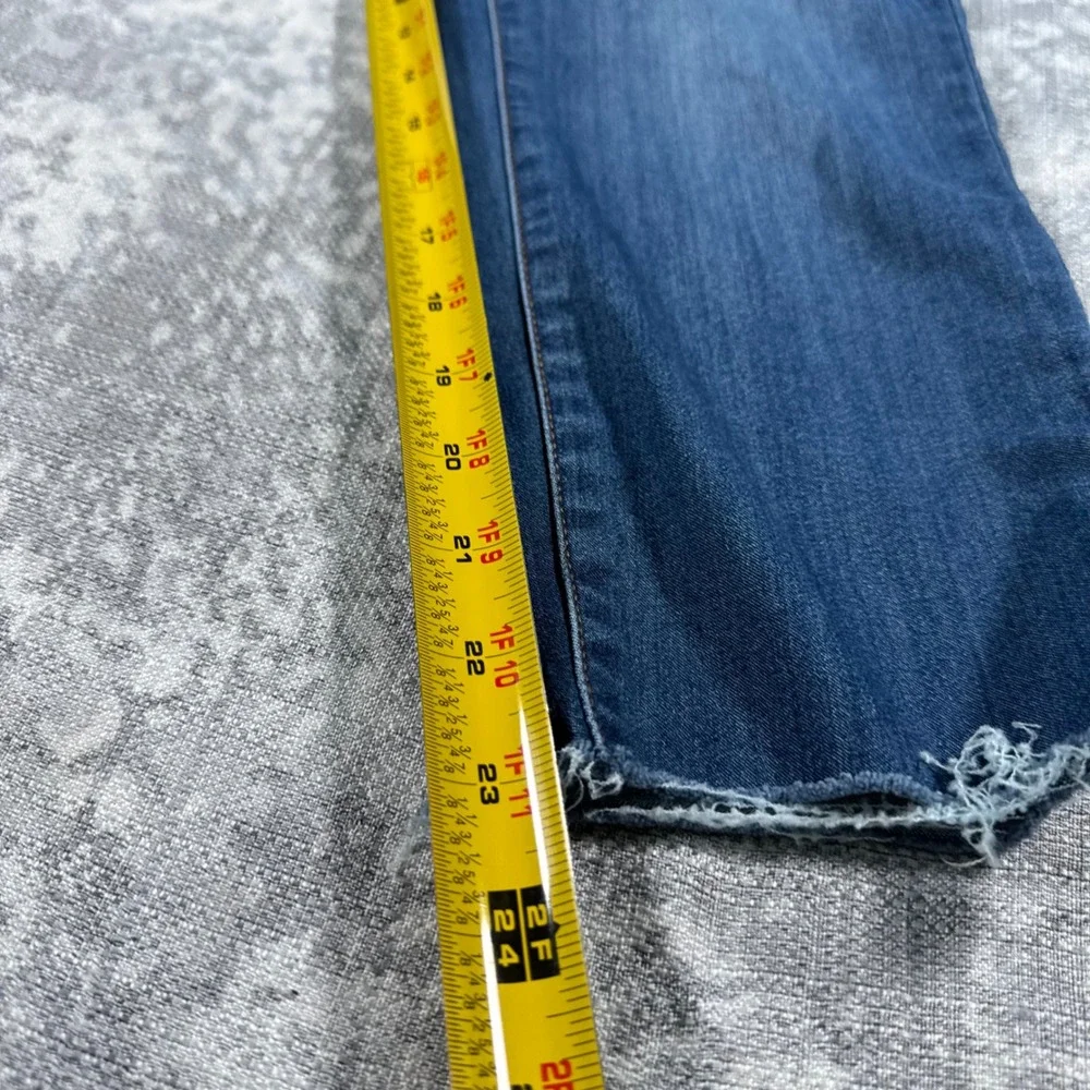 Guess Slim Jeans Women's 28 Blue Raw Hem Mid Rise Medium Wash - Picture 4 of 11